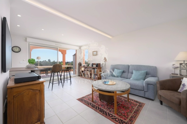 Appartement de luxe à vendre à Mandelieu-la-Napoule, 599 000 €, Photo 5