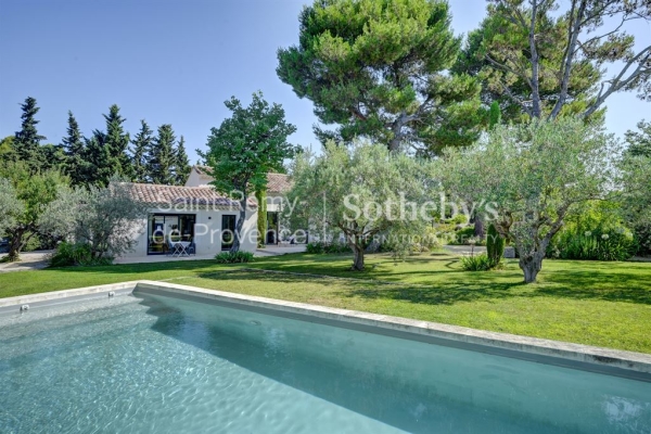 Maison de luxe à vendre à Eygalières, 2 450 000 €, Photo 1