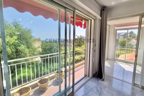 Appartement de luxe à vendre à Antibes, 439 000 €, Photo 1