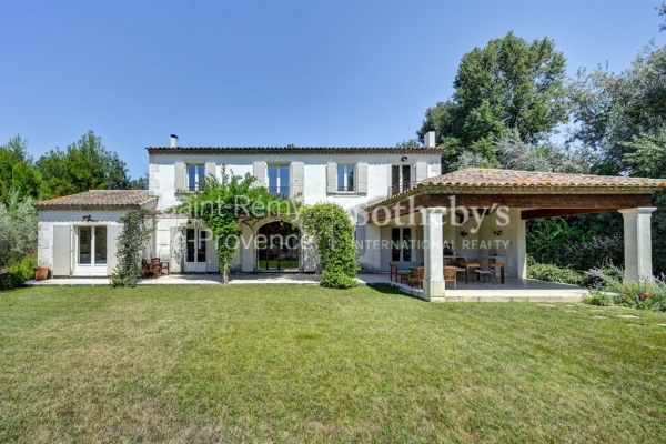 Maison de luxe à vendre à Saint-Rémy-de-Provence, 2 450 000 €, Photo 2