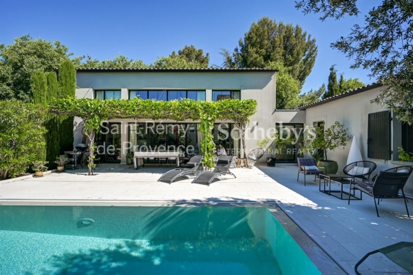 Maison de luxe à vendre à Saint-Rémy-de-Provence, 1 995 000 €, Photo 2