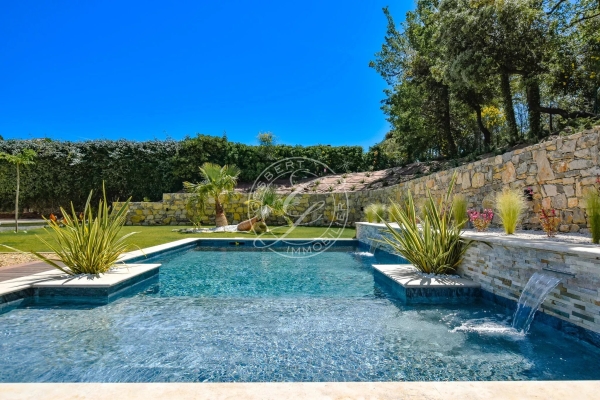 Luxury House for sale in Flayosc, 849 000 €, Photo 2