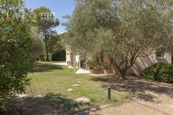 Maison de luxe à vendre à Aix-en-Provence, 1 190 000 €, Photo 3