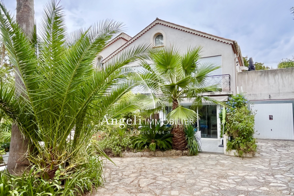 Appartement de luxe à vendre à Saint-Aygulf, 245 000 €, Photo 1