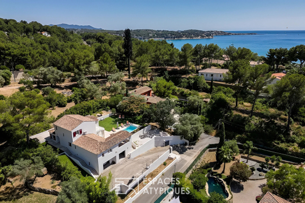 Maison de luxe à vendre à Sanary-sur-Mer, 1 290 000 €, Photo 1