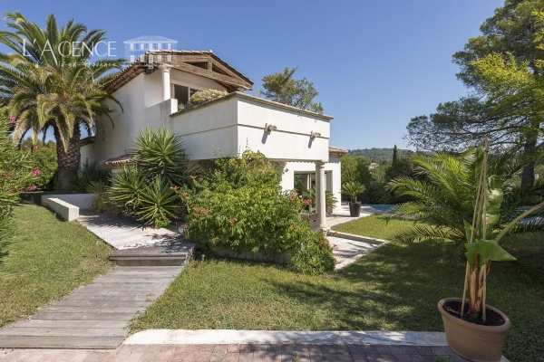 Maison de luxe à vendre à Aix-en-Provence, 1 390 000 €, Photo 1