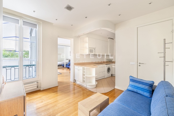 Luxury Apartment for sale in Paris 6ème, 680 000 €, Photo 1