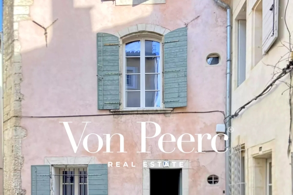 Maison de luxe à vendre à Arles, 450 000 €, Photo 1