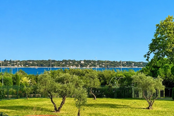 Appartement de luxe à vendre à Antibes, 775 000 €, Photo 1