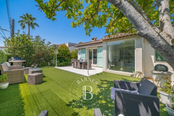 Maison de luxe à vendre à La Colle-sur-Loup, 849 000 €, Photo 1