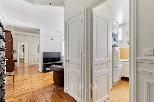 Appartement de luxe à vendre à Paris 7ème, 790 000 €, Photo 3