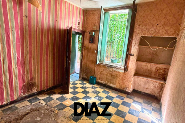 Maison de luxe à vendre à Nîmes, 110 000 €, Photo 5
