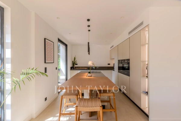 Maison de luxe à vendre à Cap d'Antibes, 2 890 000 €, Photo 5
