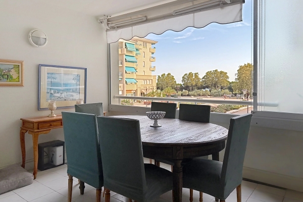 Luxury Apartment for sale in Antibes, 775 000 €, Photo 7