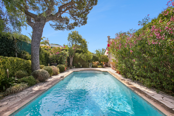 Luxury Apartment for sale in Saint-Jean-Cap-Ferrat, 2 495 000 €, Photo 1