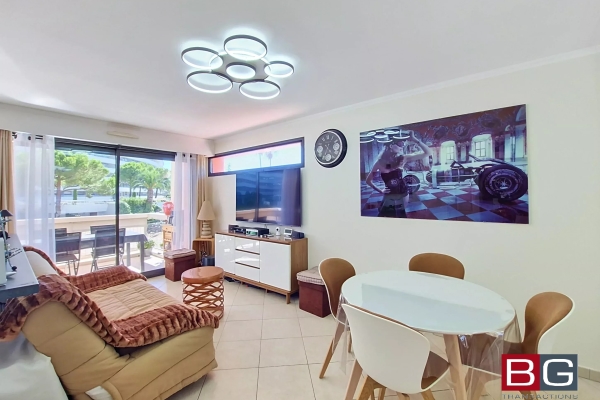 Appartement de luxe à vendre à Villeneuve-Loubet, 349 000 €, Photo 1