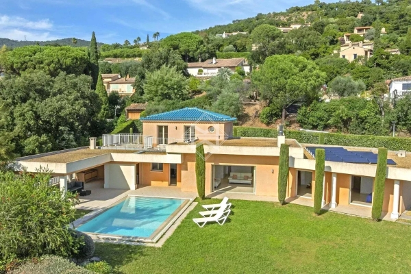 Maison de luxe à vendre à Cavalaire-sur-Mer, 2 395 000 €, Photo 4