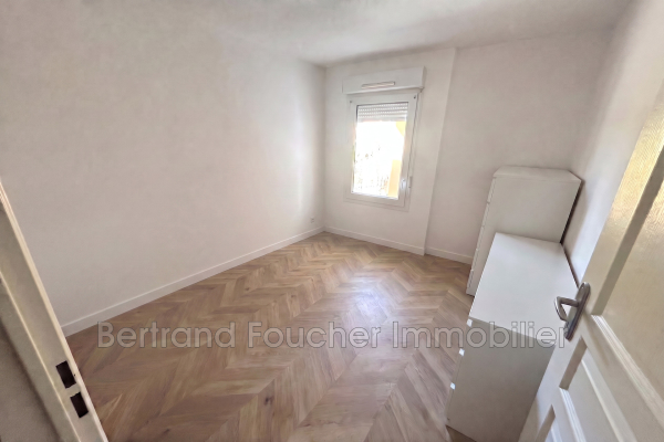 Luxury Apartment for sale in Cavalaire-sur-Mer, 280 000 €, Photo 5