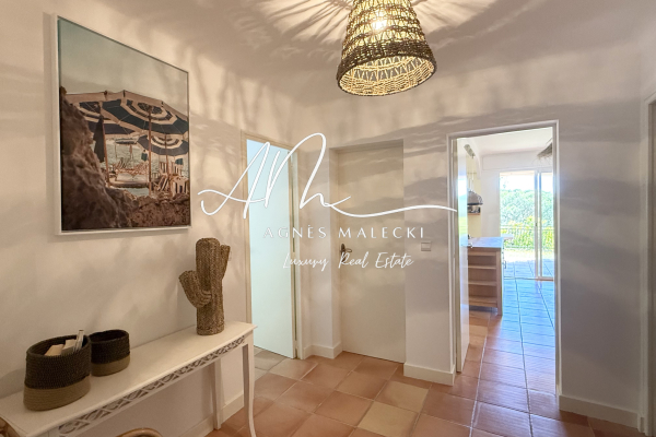 Maison de luxe à vendre à Cavalaire-sur-Mer, 1 690 000 €, Photo 7