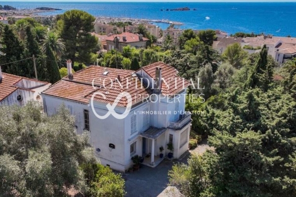 Maison de luxe à vendre à Saint-Raphaël, 4 200 000 €, Photo 1