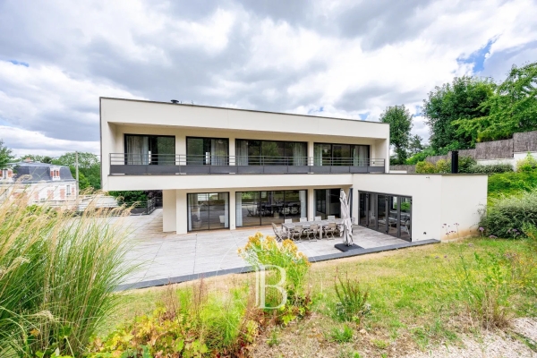 Maison de luxe à vendre à Noisy-le-Grand, 1 890 000 €, Photo 1