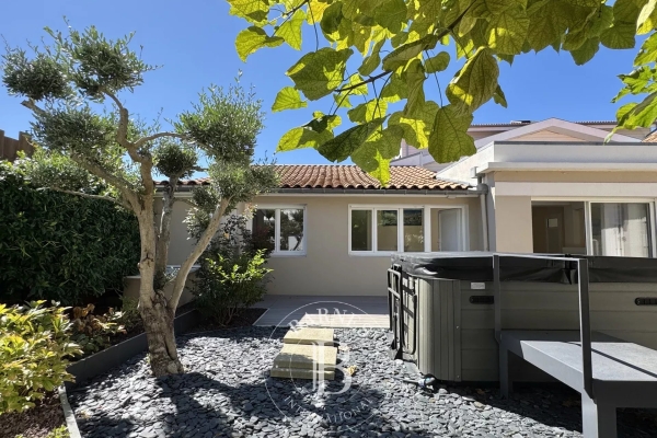 Maison de luxe à vendre à Arcachon, 930 000 €, Photo 1