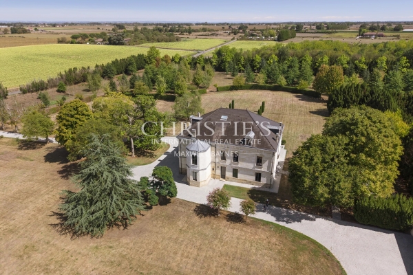 Maison de luxe à vendre à Bordeaux, 2 200 000 €, Photo 1