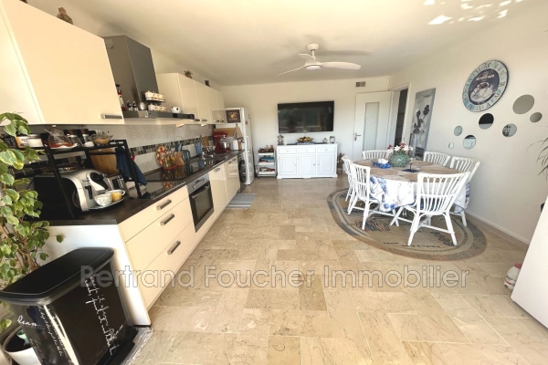 Luxury Apartment for sale in Cavalaire-sur-Mer, 420 000 €, Photo 6