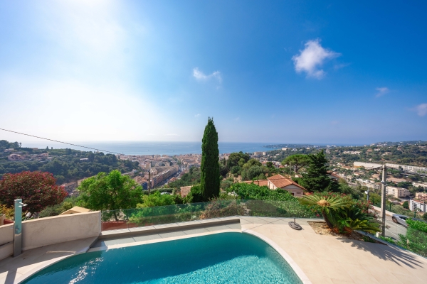 Maison de luxe à louer à Menton, 7 000 €, Photo 1