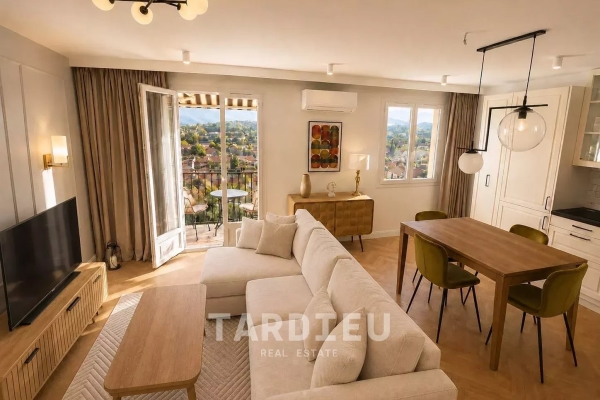 Appartement de luxe à vendre à Cogolin, 325 000 €, Photo 1