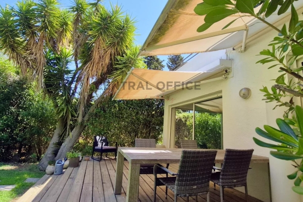 Maison de luxe à vendre à Cap d'Antibes, 2 300 000 €, Photo 2