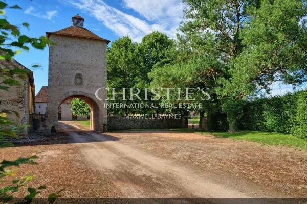 Maison de luxe à vendre à Vichy, 1 280 000 €, Photo 2