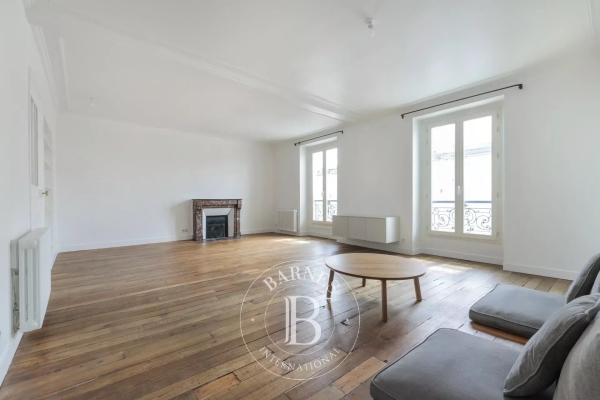 Luxury Apartment for sale in Paris 12ème, 830 000 €, Photo 3