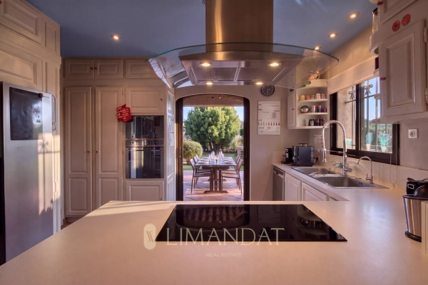 Luxury House for sale in Mougins, 1 950 000 €, Photo 5