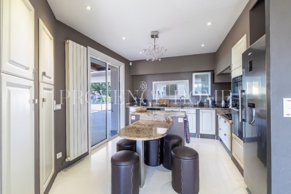 Maison de luxe à vendre à Apt, 970 000 €, Photo 6