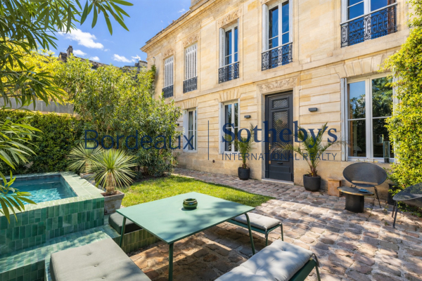 Luxury House for sale in Bordeaux, 2 650 000 €, Photo 1