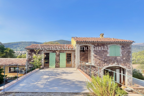 Maison de luxe à vendre à Le Tignet, 630 000 €, Photo 2