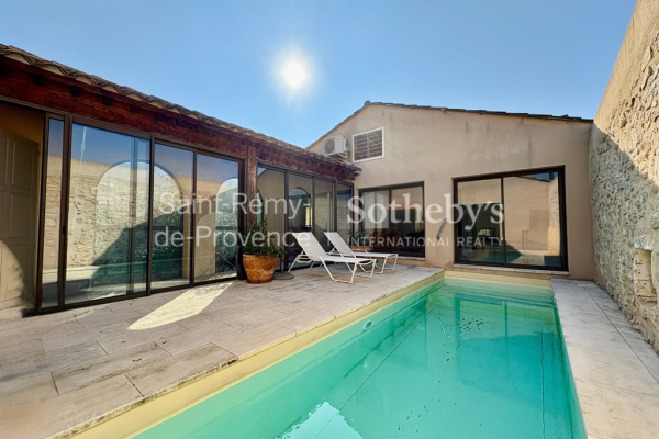 Maison de luxe à vendre à Maussane les Alpilles, 995 000 €, Photo 2