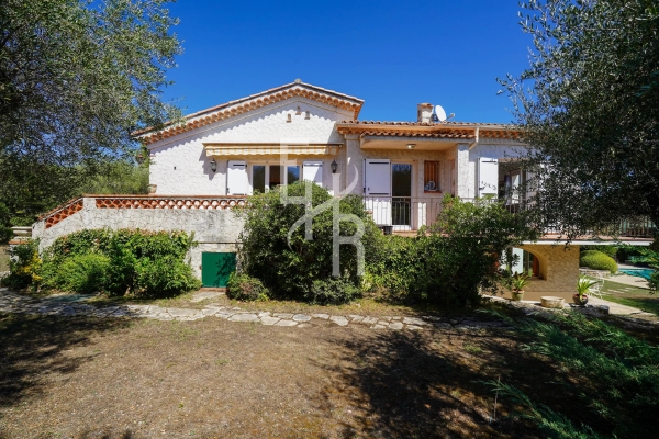Maison de luxe à vendre à Valbonne, 900 000 €, Photo 2