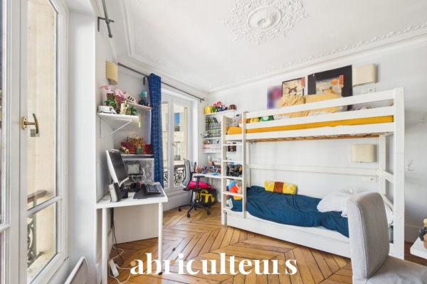 Luxury Apartment for sale in Paris 18ème, 760 000 €, Photo 7