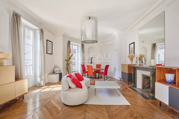 Appartement de luxe à vendre à Paris 9ème, 950 000 €, Photo 2