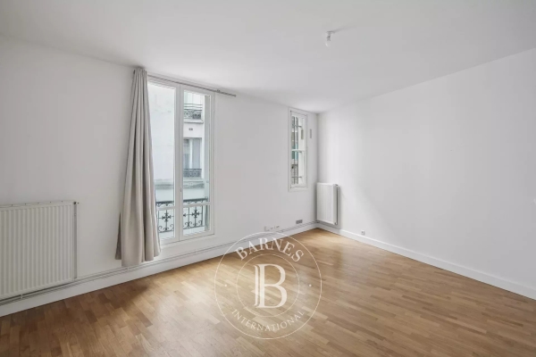Luxury Apartment for sale in Paris 6ème, 829 000 €, Photo 1