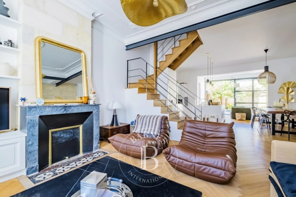 Maison de luxe à vendre à Bordeaux, 883 000 €, Photo 1