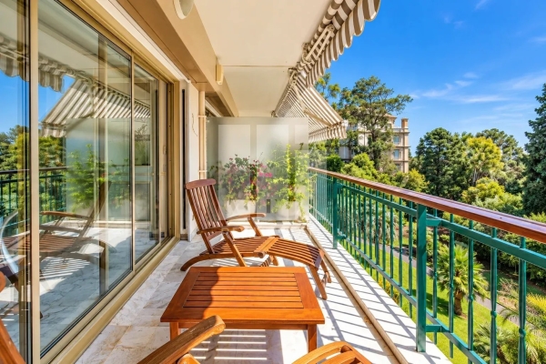 Luxury Apartment for sale in Cannes, 795 000 €, Photo 2