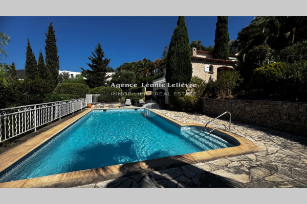 Luxury House for sale in Les Issambres, 1 590 000 €, Photo 4