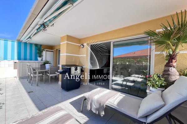 Appartement de luxe à vendre à Saint-Aygulf, 420 000 €, Photo 1
