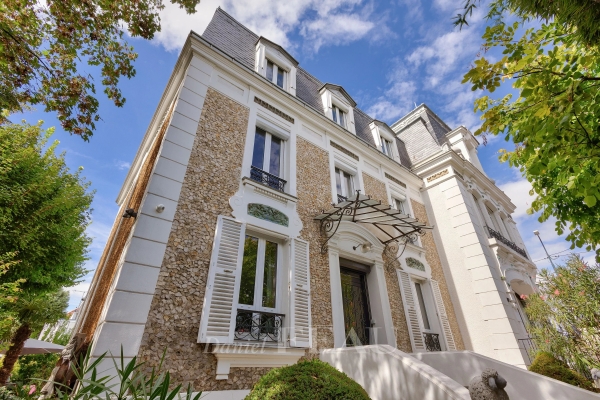 Luxury House for sale in La Varenne Saint Hilaire, 3 300 000 €, Photo 1