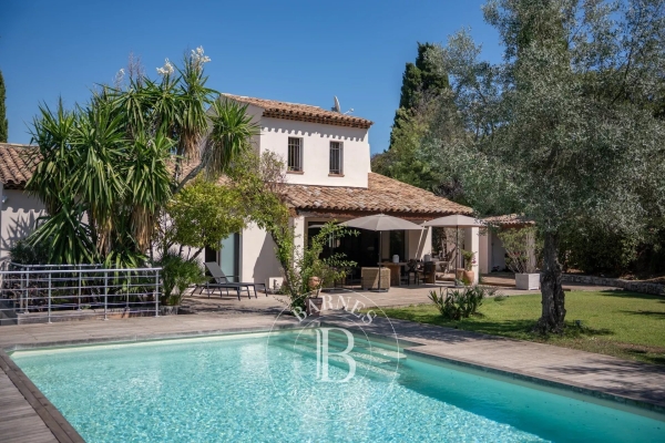 Maison de luxe à vendre à Vallauris, 2 350 000 €, Photo 1