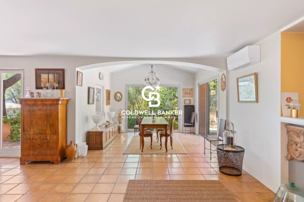 Luxury House for sale in Sanary-sur-Mer, 1 560 000 €, Photo 5