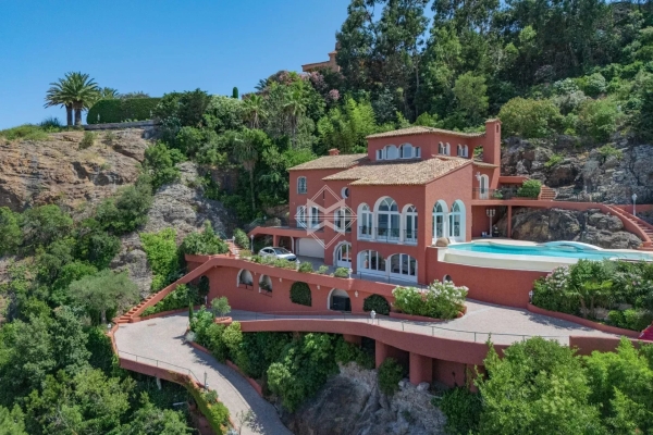 Maison de luxe à vendre à Théoule-sur-Mer, 6 500 000 €, Photo 2